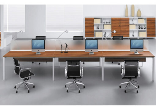 Staff Desk 03