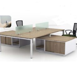 Staff Desk 04