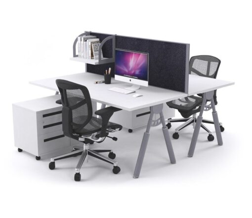 Staff Desk 06